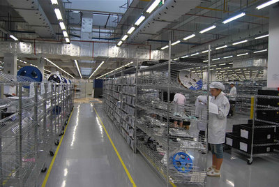 防靜電貨架在通訊設(shè)備存儲(chǔ)中的關(guān)鍵作用